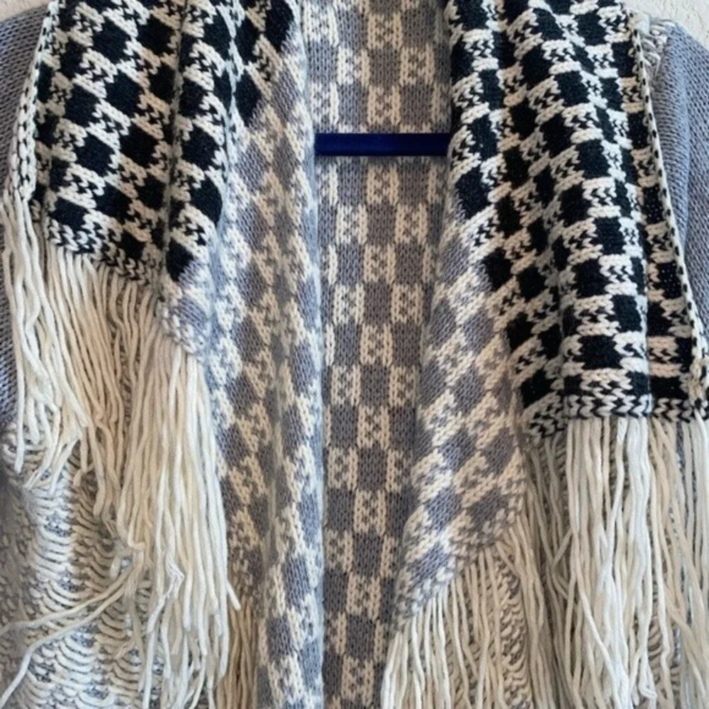 Soprano western wool cardigan waterfall tassel M aztec nashville southwest